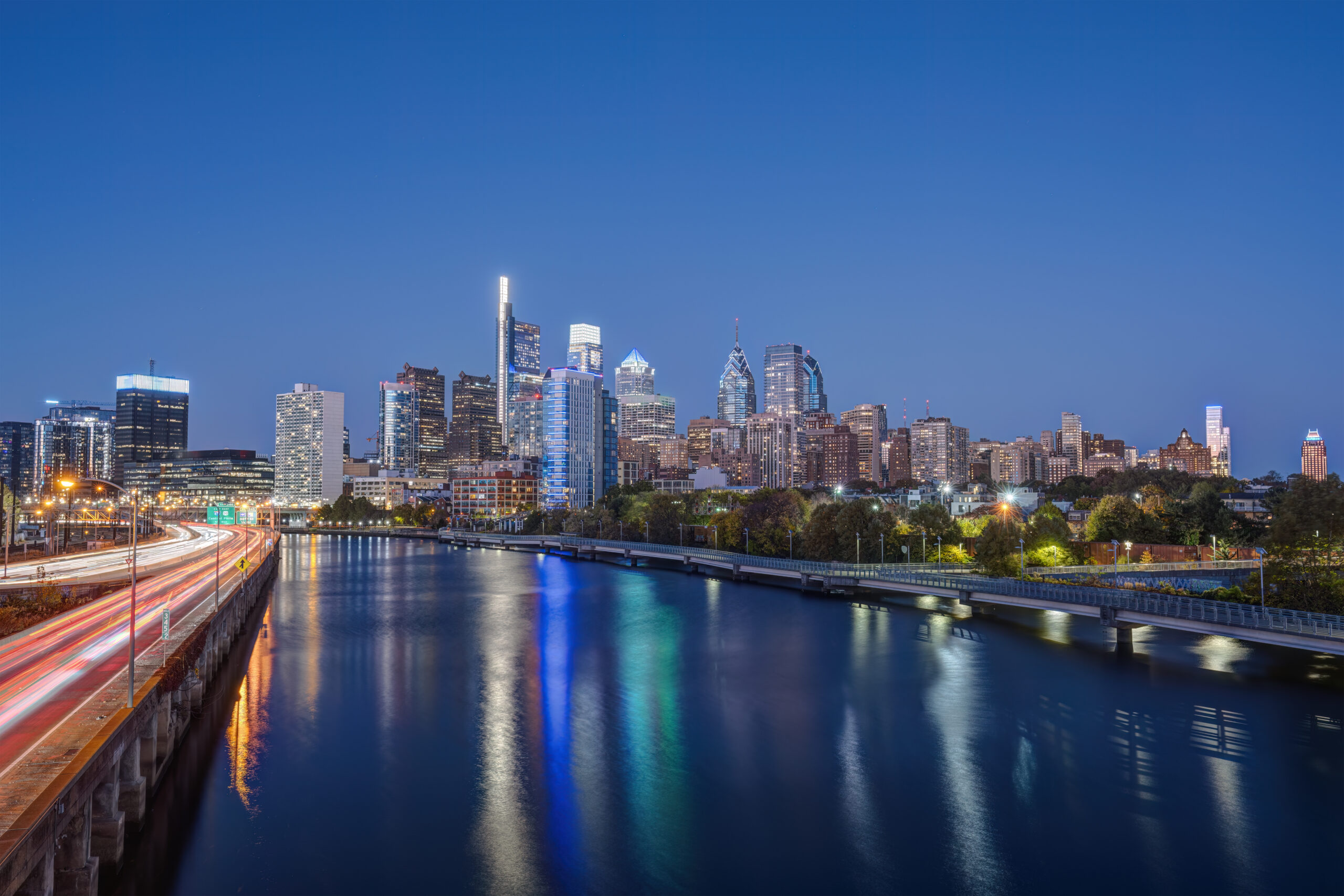 Philadelphia skyline at night | Philadelphia CDL Lawyer 